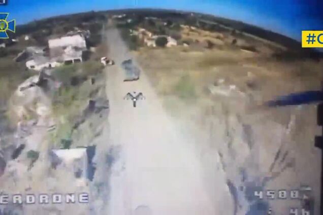 Спецпризначенці СБУ нищать ворожу техніку та живу силу