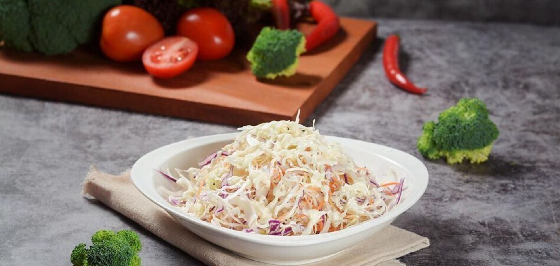 Что делать, если квашеная капуста прокисшая: выбрасывать продукт не стоит