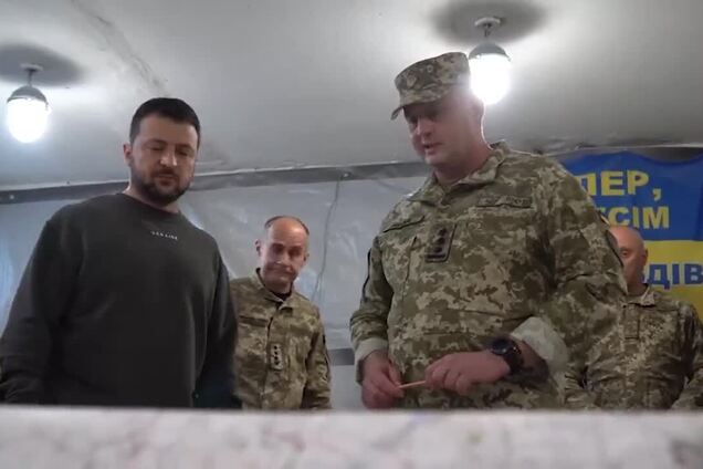 Зеленский на Харьковщине пообщался с военными и провел совещание по ситуации с безопасностью