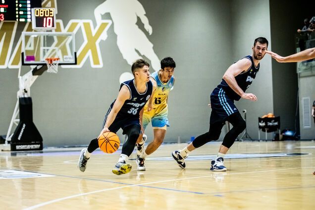 Будівельник Дніпро