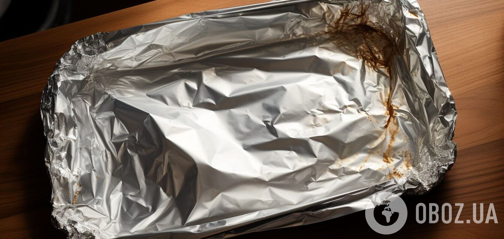 Какой стороной кладут фольгу на противень: правильный ответ знают не все
