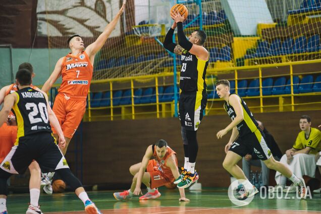 В последней атаке: кто выиграл самый драматичный матч сезона Суперлиги Favbet