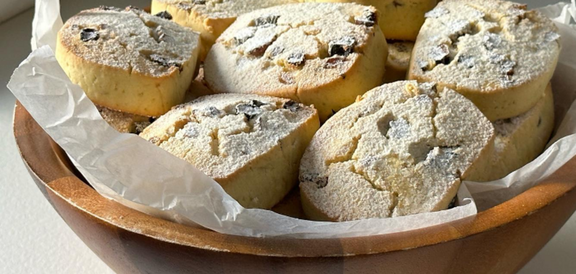 Пісочне печиво 'Поліно' з родзинками: рецепт домашньої випічки з дитинства