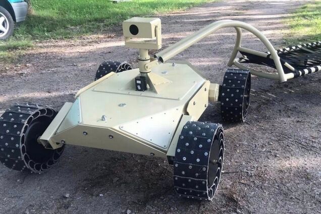 В Украине создали универсальный наземный дрон 'Довбуш': чем он поможет ВСУ. Видео