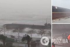 Следовавший из Одессы сухогруз попал в шторм и раскололся надвое у берегов Турции. Видео