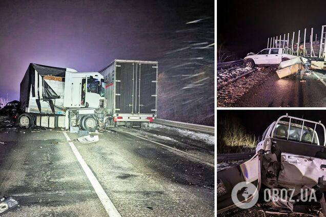 На Рівненщині трапилася аварія за участю чотирьох авто: рух трасою Київ – Чоп зупиняли. Відео