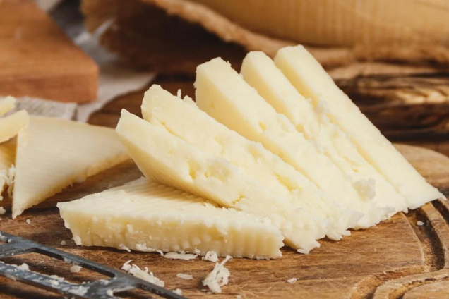 Украина наращивает импорт сыров