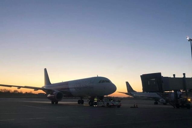 Авіакомпанії готові знову літати до України