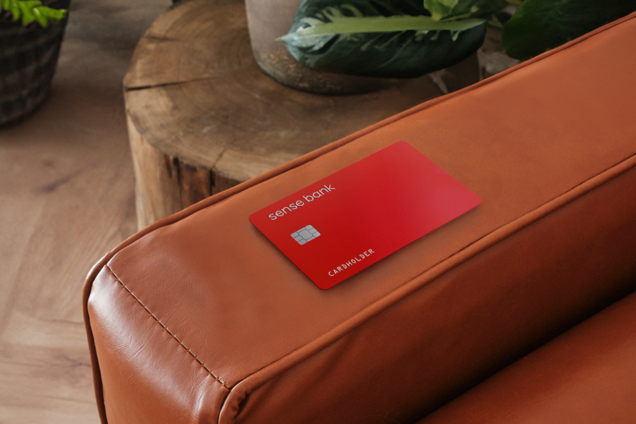 Карта Red 2.0: Sense Bank возобновил кредитование для новых клиентов