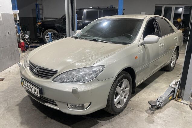 Toyota Camry XV30