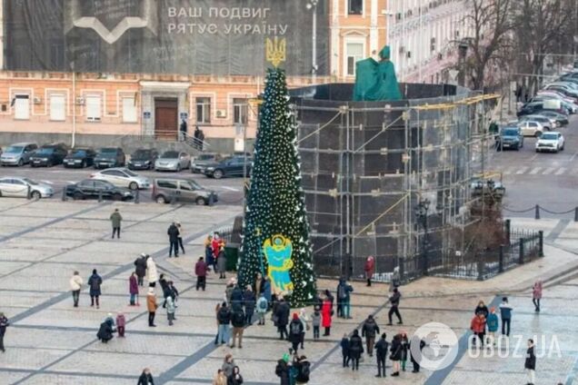 Фудкортів на Софійській площі цього року не буде