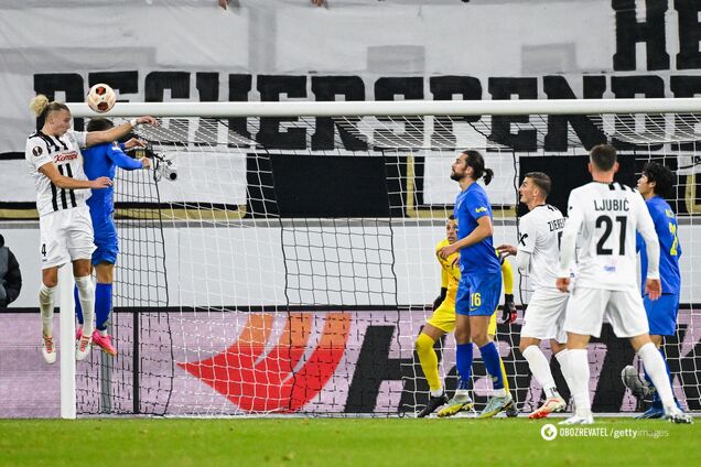 Дебютант сборной Украины забил эффектный гол затылком в Лиге Европы. Видео