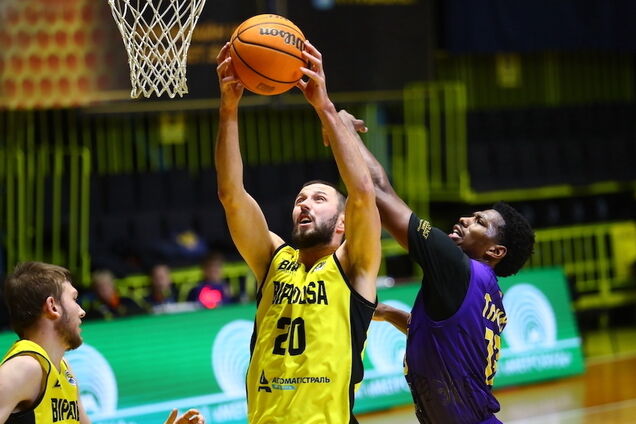 БИПА во второй раз в сезоне победила 'Старый Луцк' в Суперлиге Favbet