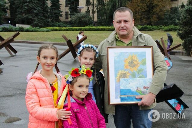 Окопні свічки, маскувальні сітки та 'бандерівський смузі': як Дніпро об'єднав містян для допомоги захисникам України