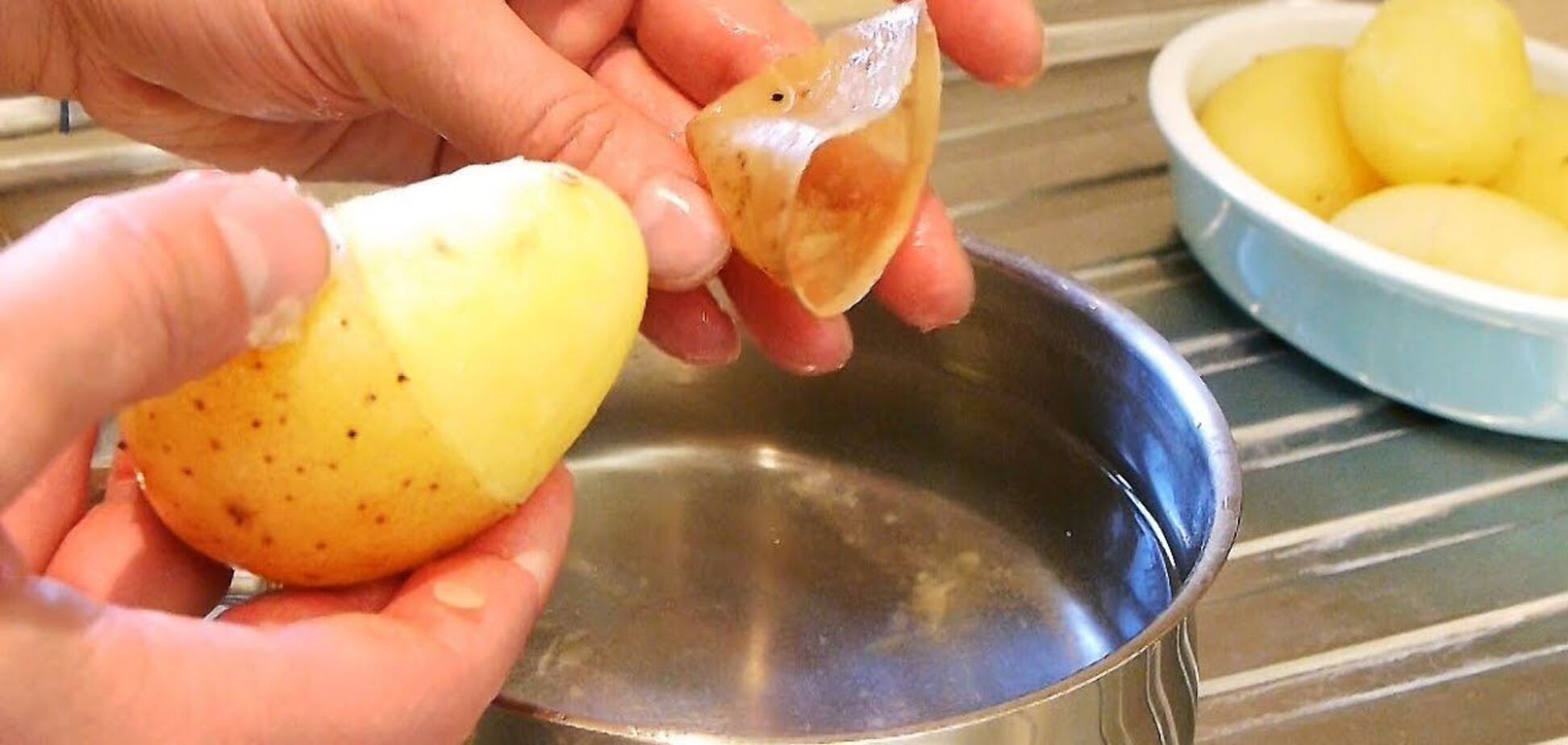 Как почистить вареный картофель без ножа