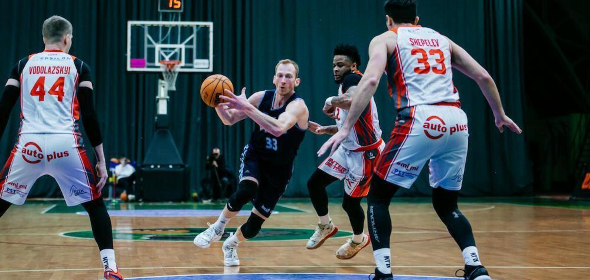 'Днепр' обыграл 'Ривне-ОШВСМ' в матче лидеров Суперлиги Favbet