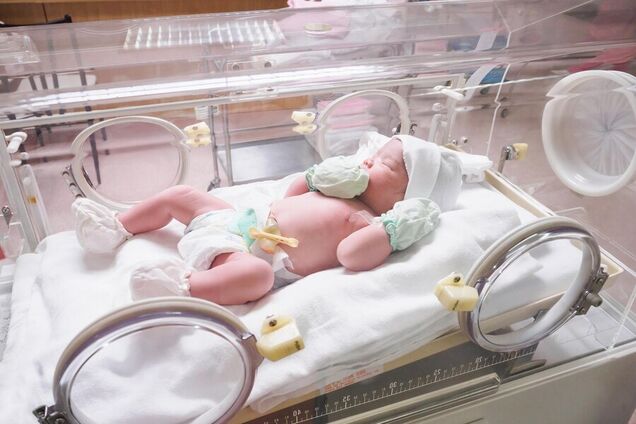 Медзакупівлі України придбали 12 інкубаторів для новонароджених у межах UNITED24