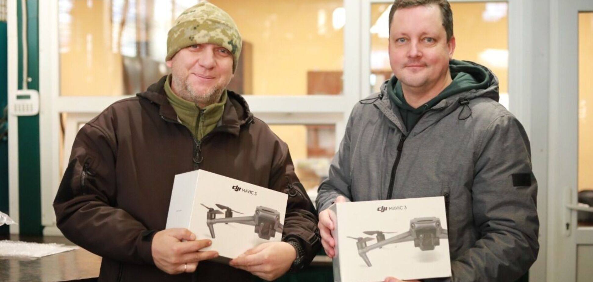 'Метінвест' передав на фронт дрони та засоби зв’язку для бійців на Донецькому напрямку