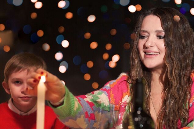 ''Давай встретим Рождество дома'': Наталья Могилевская представила праздничный клип