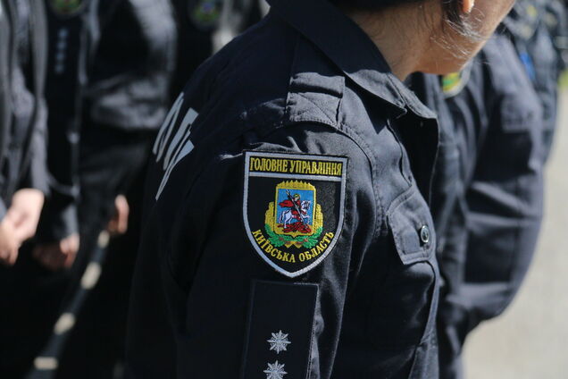 Поліцейські витягли чоловіка із зашморгу