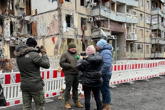 Филатов: на месте разрушенной части дома на Победе в Днепре построят мемориальный сквер
