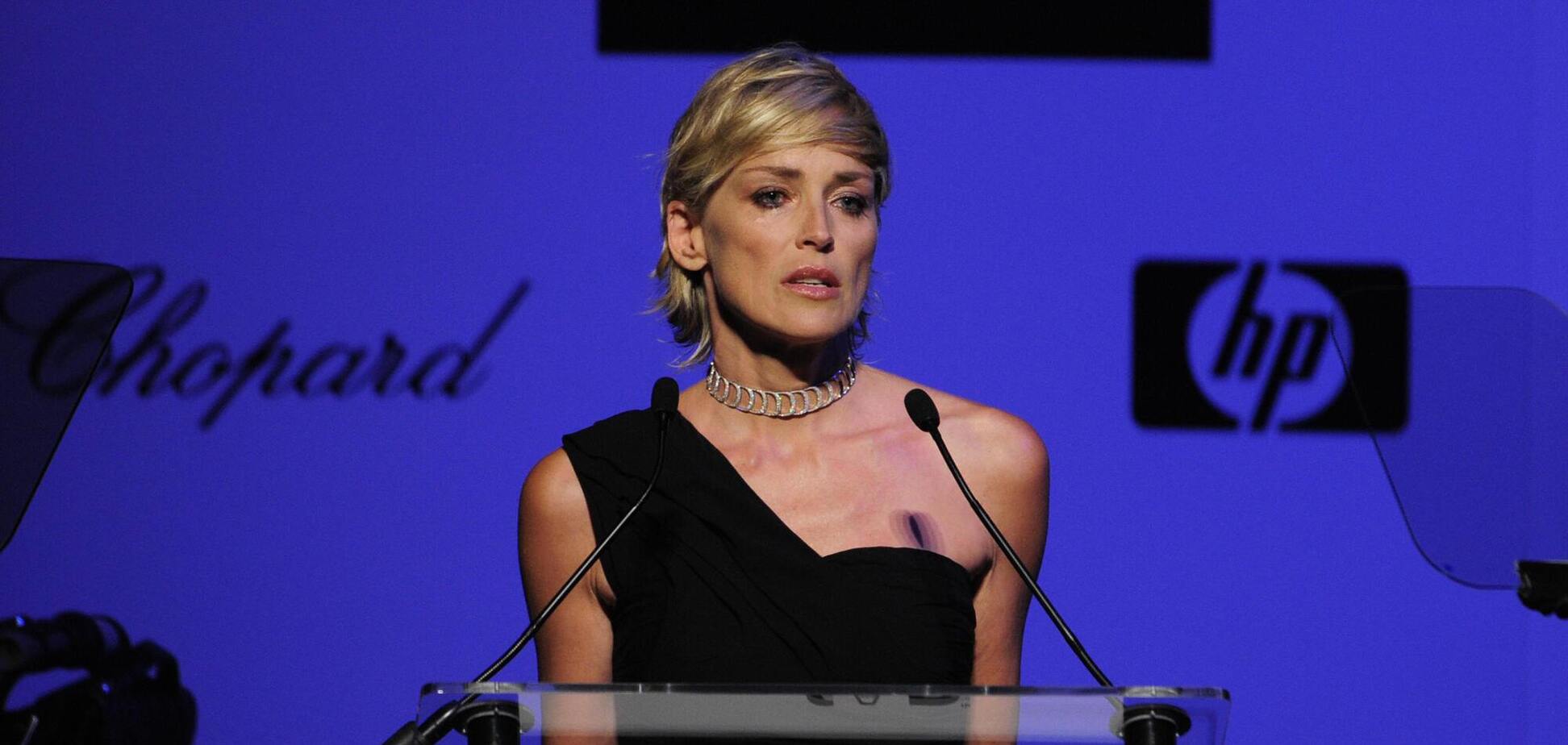 Умер младший брат Шэрон Стоун, который полтора года назад похоронил своего 11-месячного сына