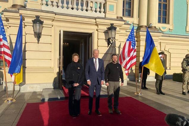 Зеленський про перемовини з Байденом: ми маємо зробити так, щоб цей рік став роком перемоги. Відео