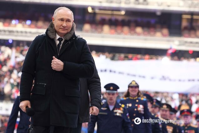 'Неудобно разговаривать с рабами'. Долгополов – о том, что сделал Путин на митинге в Москве