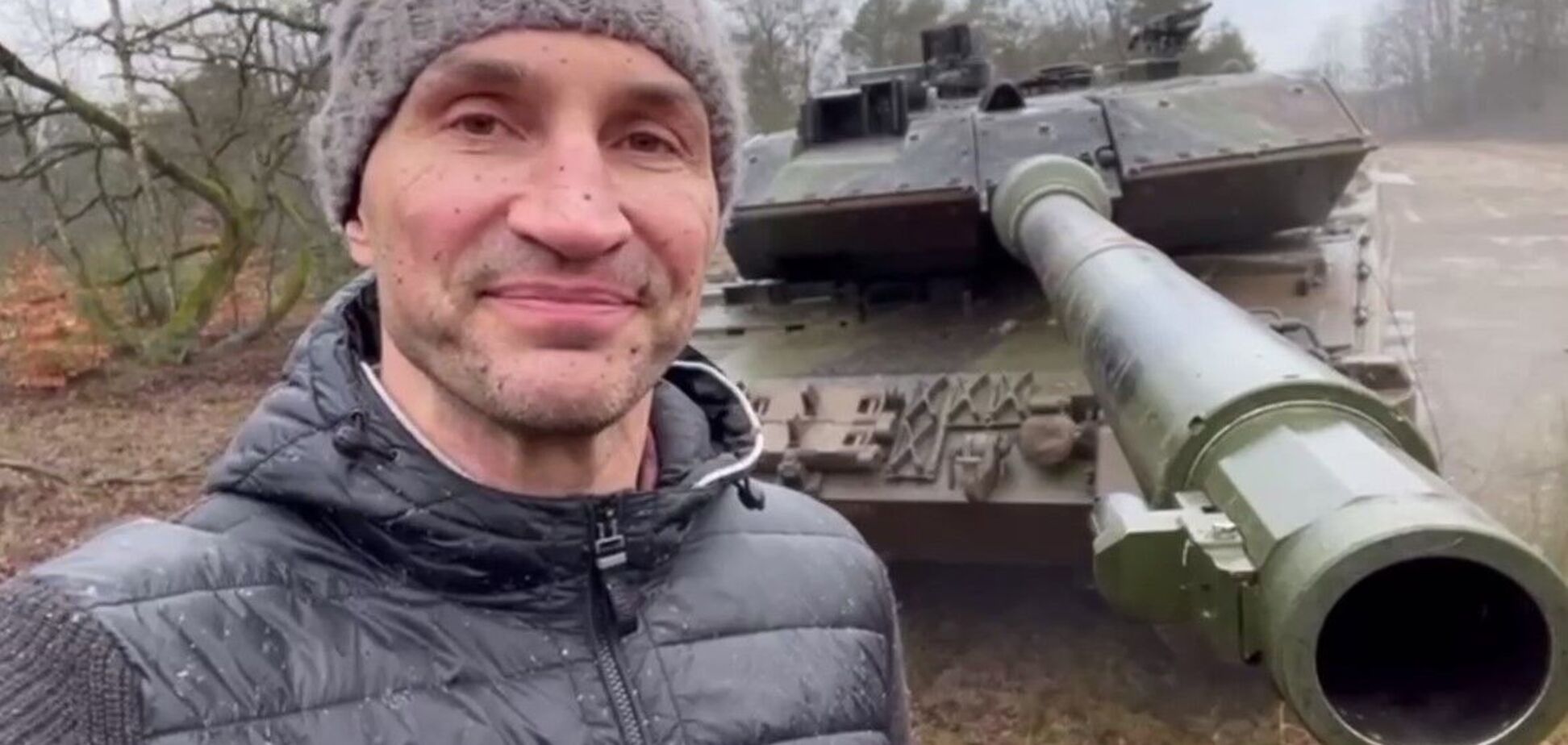 Год назад я бы и не подумал, что буду управлять таким 'котом': Владимир Кличко на полигоне в Германии испытывал Leopard