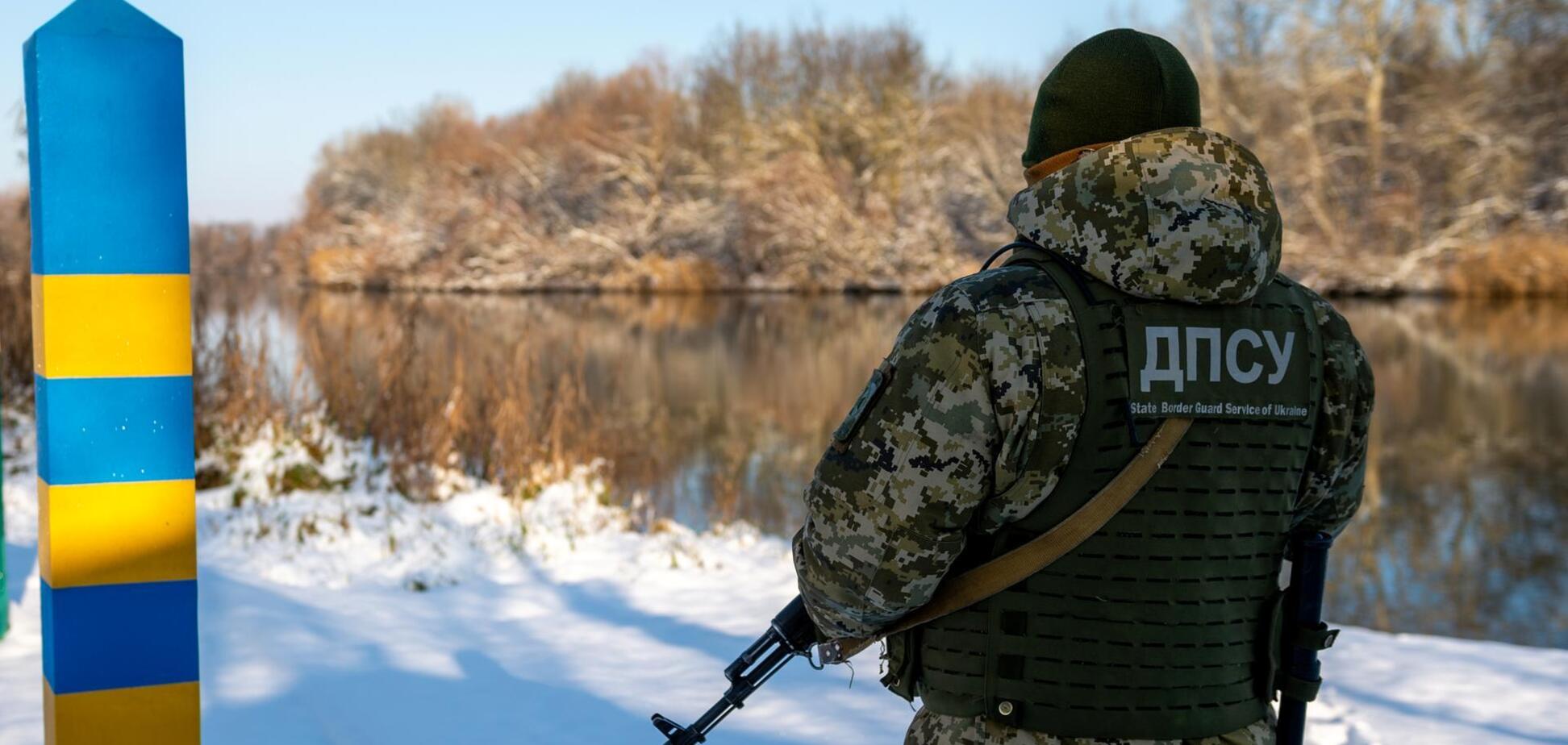 Чоловіків, яки прямували до столиці, виявили прикордонники