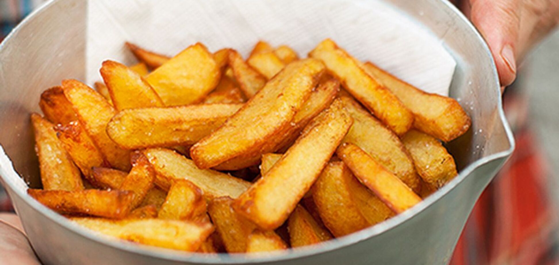 Что сделать с картошкой, чтобы она не пригорала и была золотистой: простые лайфхаки