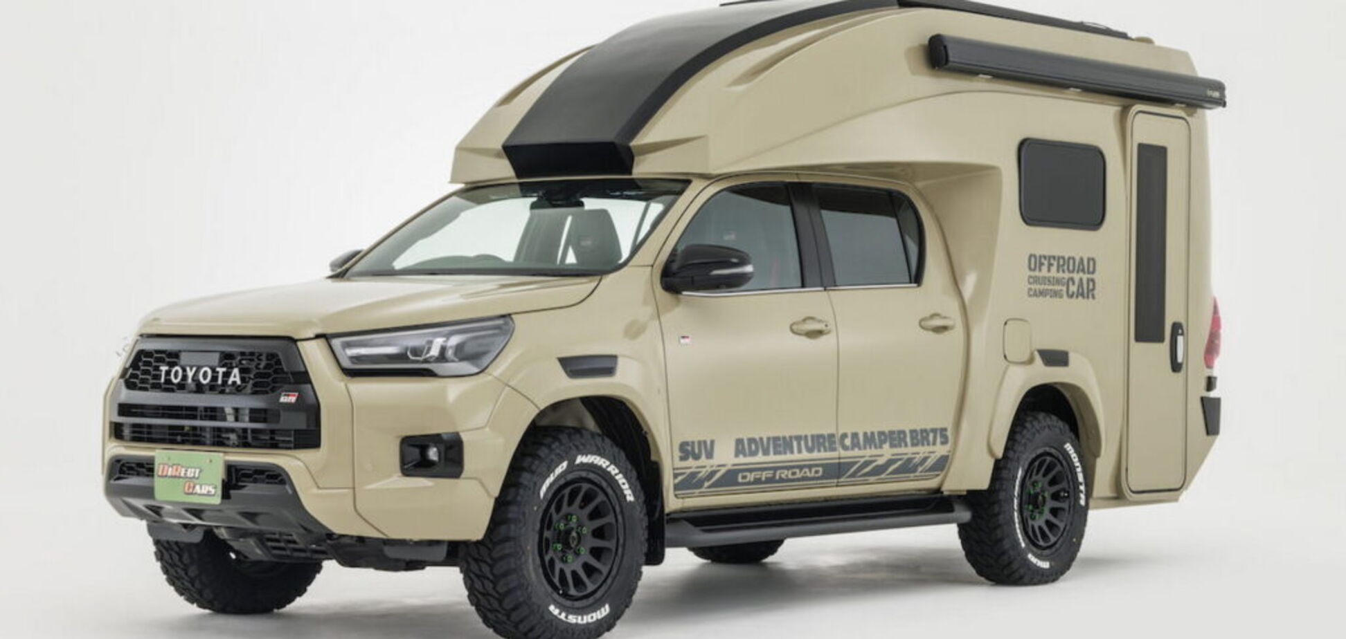 Пікап Toyota Hilux перетворили на будинок на колесах