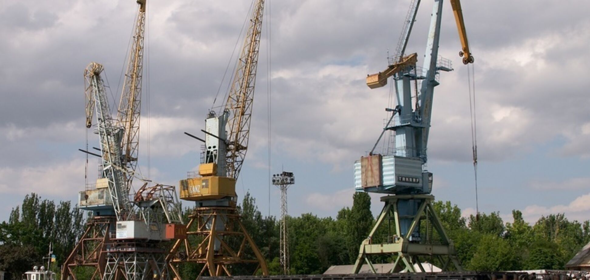 Усть-Дунайський порт вдалося продати в 3 рази дорожче стартової ціни за рахунок серйозної конкуренції з боку Кропачова та Мазепи