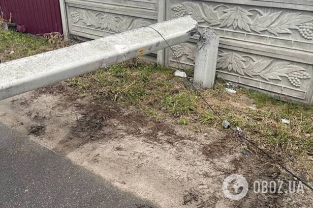 Водитель сбил электроопору и уехал с места ДТП