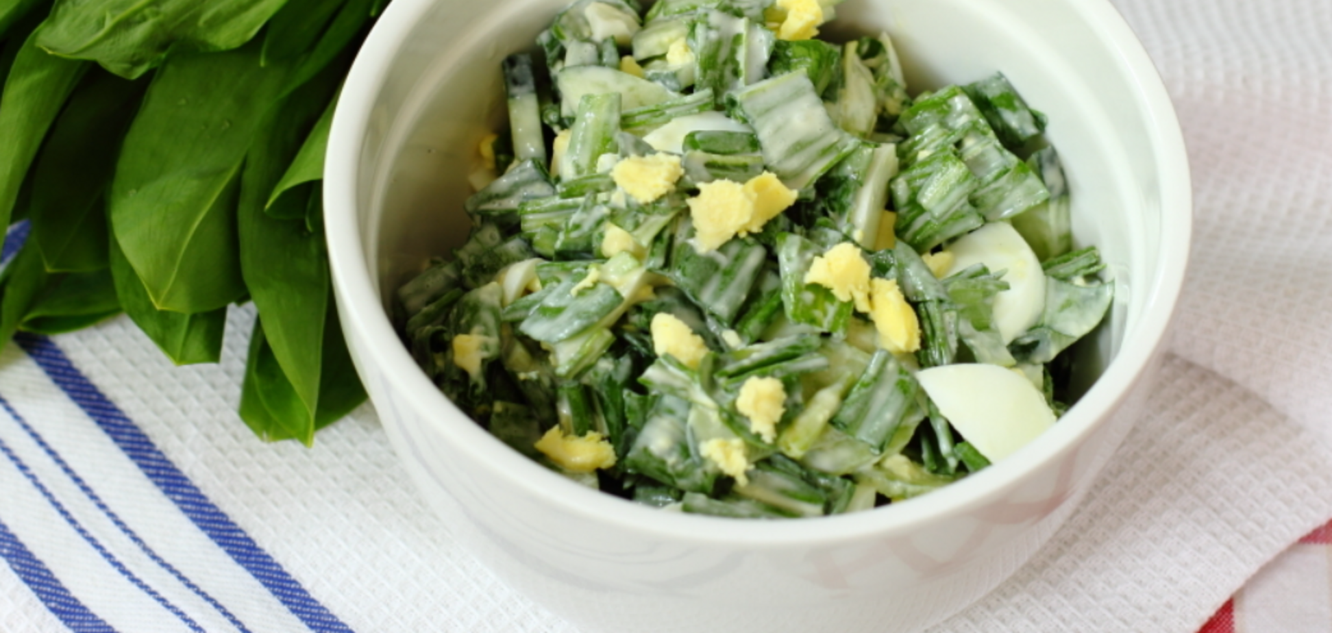 Полезный весенний салат из черемши и яиц 7 минут: рецепт блюда на каждый день 