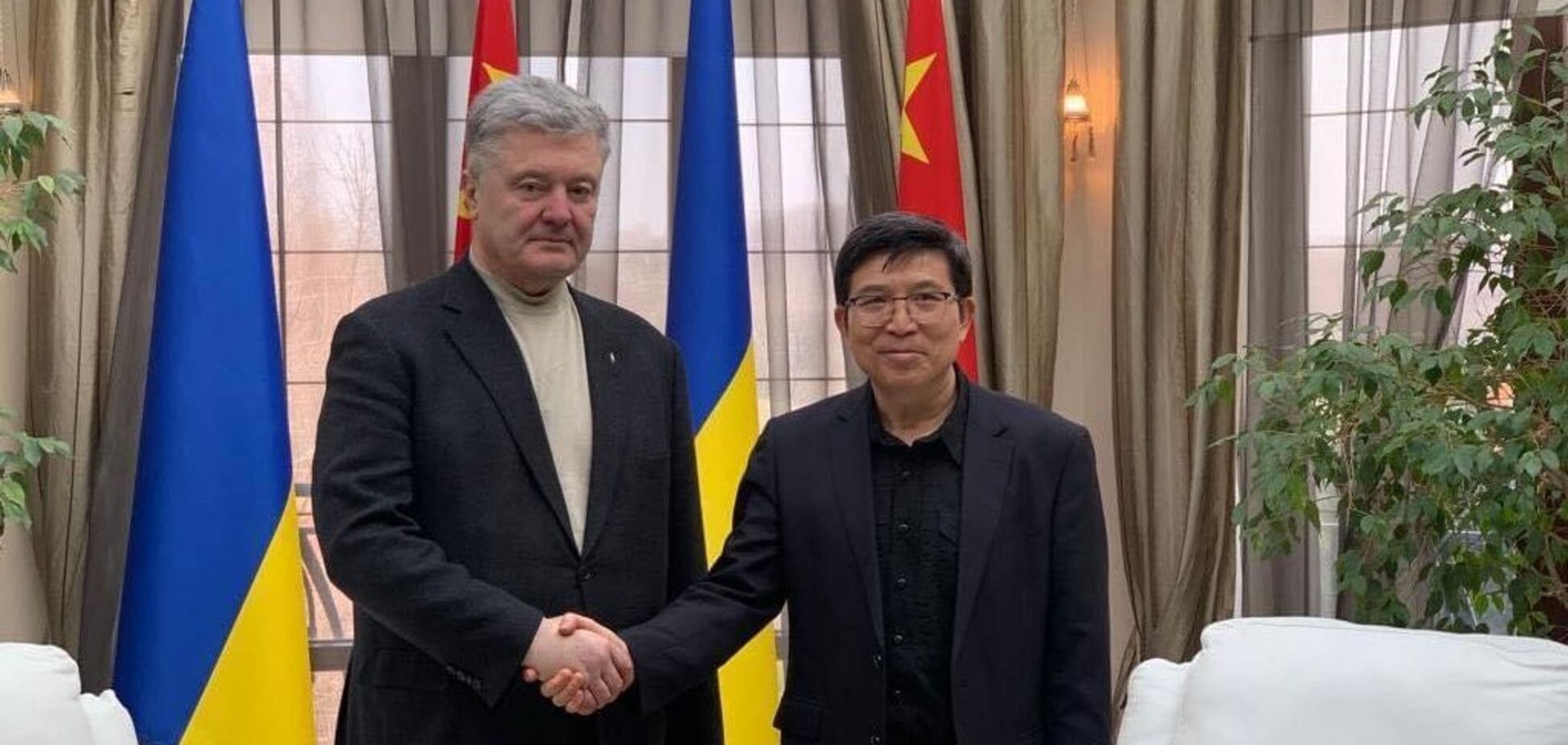 Порошенко зустрівся з послом КНР та закликав Китай сприяти припиненню російської агресії проти України