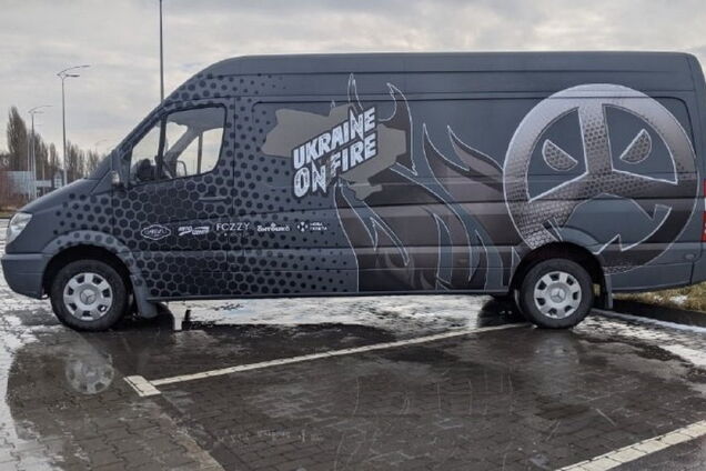 Благотворители и НАСК передали ВСУ мобильный шиномонтаж