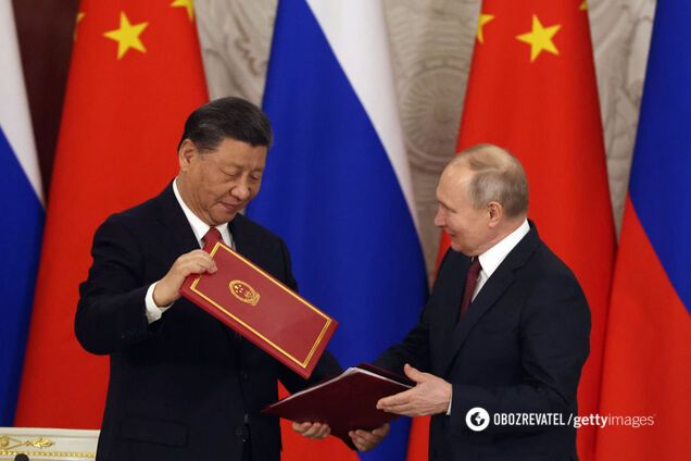 Си улетел, не попрощавшись: визит в Москву обернулся катастрофой