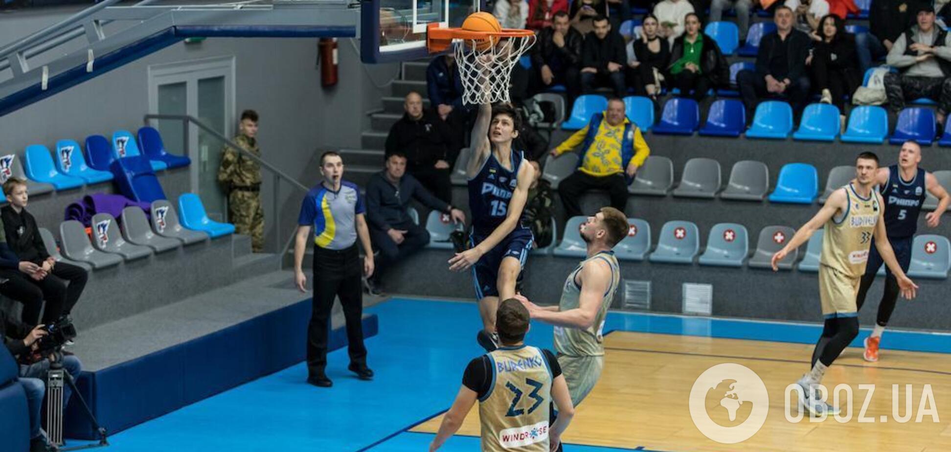 'Днепр' нанес 'Будивельнику' первое поражение в сезоне Суперлиги