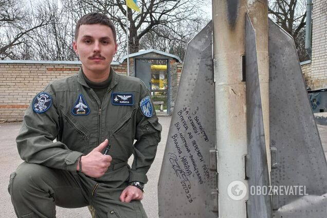 Вадим Ворошилов 'Карая' оставил автограф на своей ракете