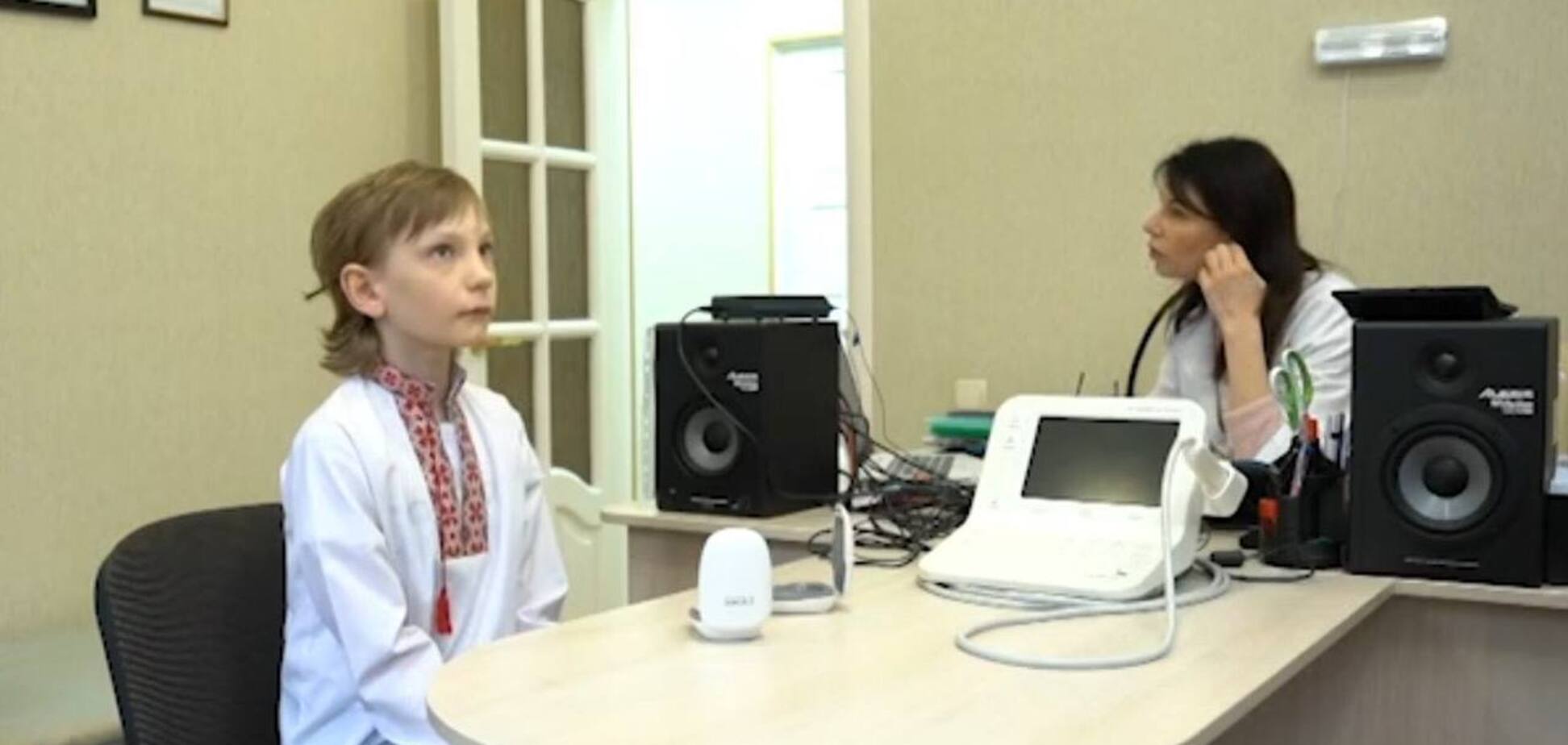 Всесвітній день слуху: як Фонд Ріната Ахметова допоміг Яну з Миколаєва повноцінно чути