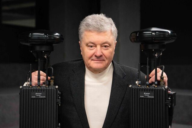 Порошенко отправит ВСУ технику для охоты на операторов вражеских дронов. Фото и видео