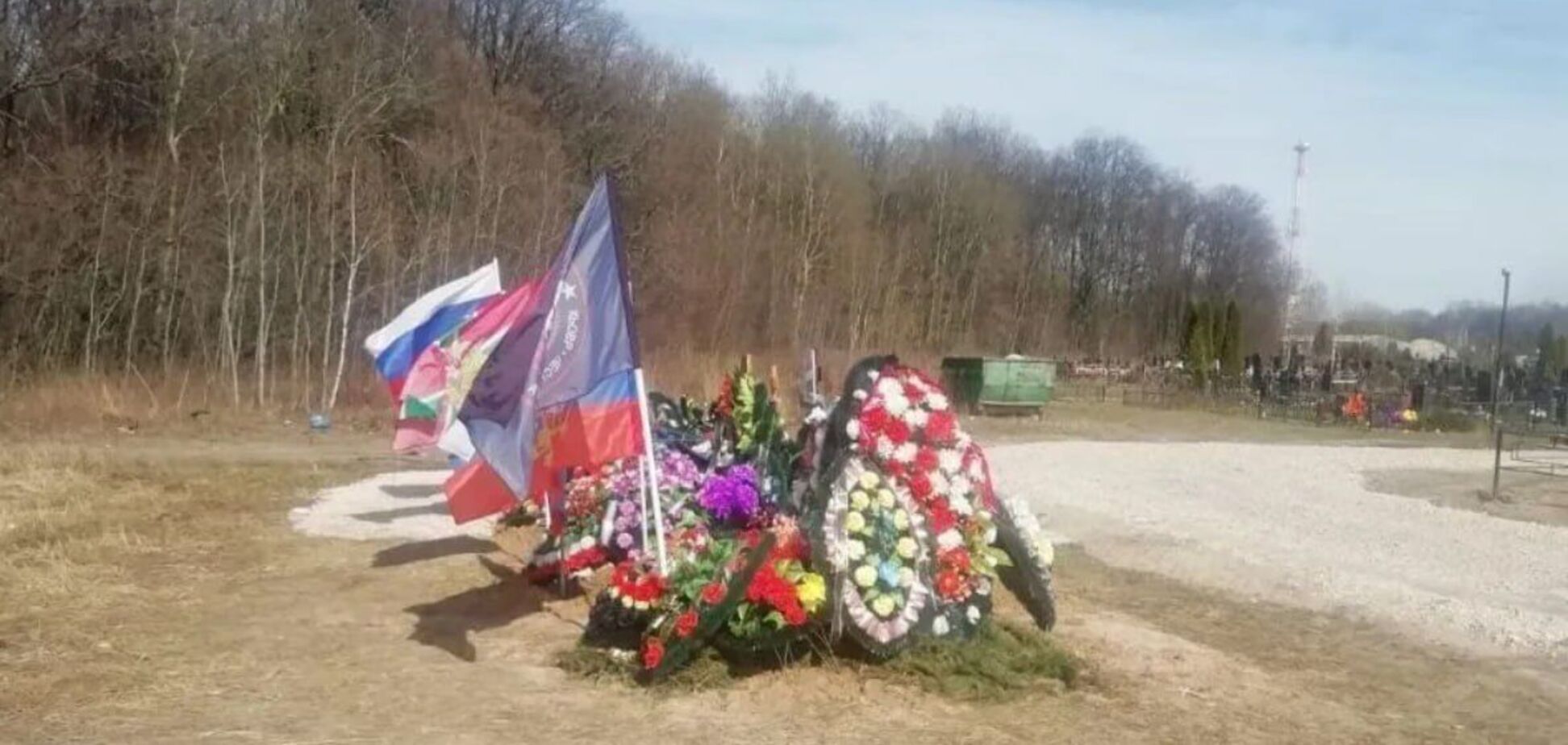 В России скандал из-за кладбища участников преступной войны против Украины