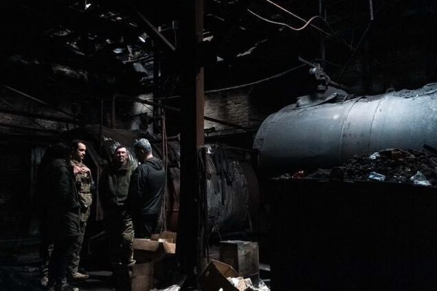 Порошенко показав вражаючі фото з фронту