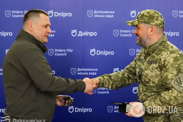 Филатов вручил самые высокие награды горсовета бойцам ССО из Днепра, защищающим Бахмут