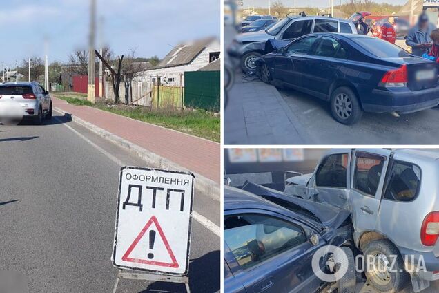 Сталась аварія за участі п'яти легковиків