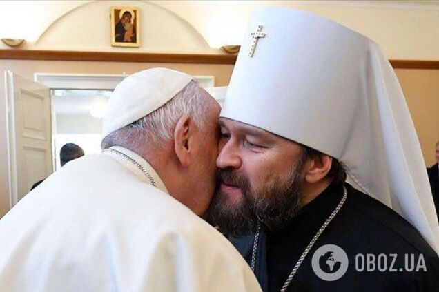 Папа Римський в Угорщині розцілував ексголову відділу зовнішніх зв’язків РПЦ. Фото