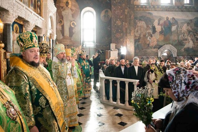 'Русскому міру' не місце в Києво-Печерській Лаврі, – Порошенко