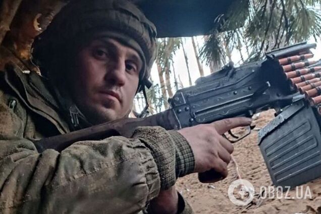 'Хотілось вірити, що це не кров': поранений нацгвардієць понад добу тримав позицію на Луганщині. Відео