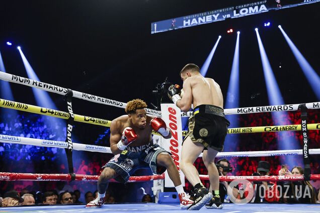 'Это позор'. В России встали на защиту Ломаченко после боя с Хэйни